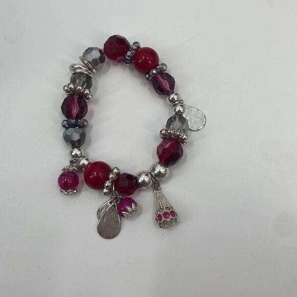 Handmade beaded stretchy red and silver bracelet - Picture 1 of 5